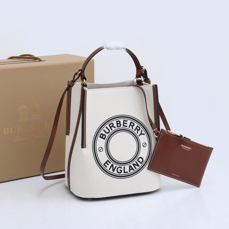 B**rry bucket bags